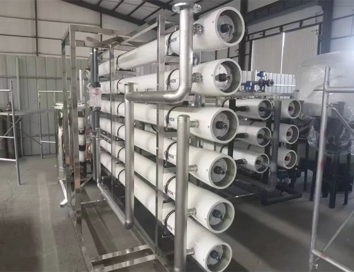 What is a reverse osmosis system? Where is it used?